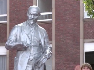 [video] W Niemczech odsłonięto pomnik... Lenina. Cenckiewicz komentuje srogo