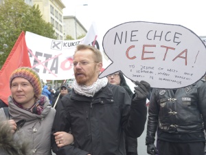 Ewa Zarzycka dla "TS": Polski rząd nie widzi już zagrożeń związanych z CETA. Władza uznała, że wie lepiej