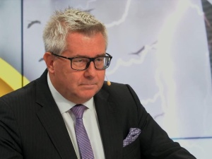 Media o nadużyciach europosła PiS. Czarnecki: "Podejmę kroki prawne... Kłamstwa i fake newsy..."