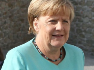 Pogoda zatrzymała Angelę Merkel