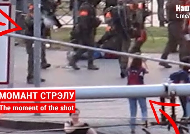  [video] Wstrząsające nagranie z Białorusi: Żołnierz z odległości 10 metrów strzelił do dziennikarki