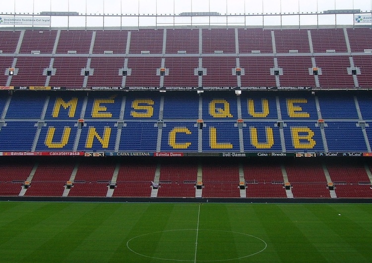  Barcelona prosi Messiego, aby został w klubie do końca kariery
