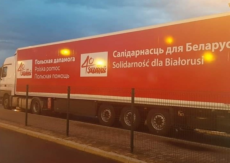 TIR z darami dla Białorusinów od „Solidarności” przekroczył granicę Polski