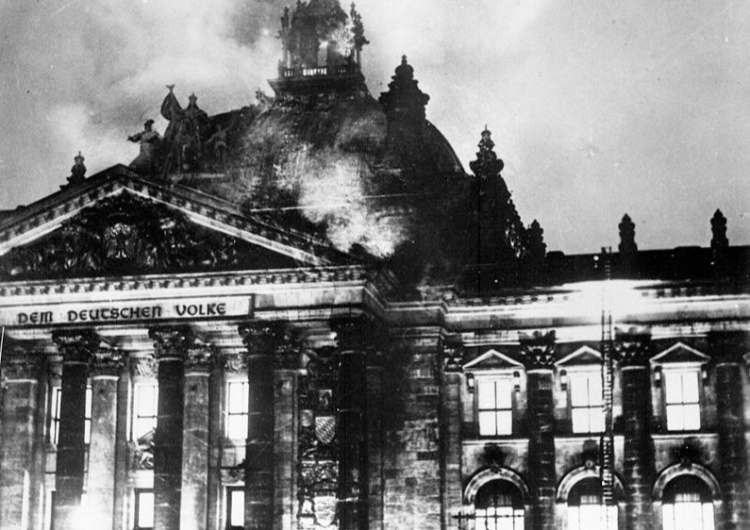 Pożar Reichstagu [Tylko u nas] Prof. David Engels: Europa jak Republika Weimarska? Padnie łupem agresywnej mniejszości?