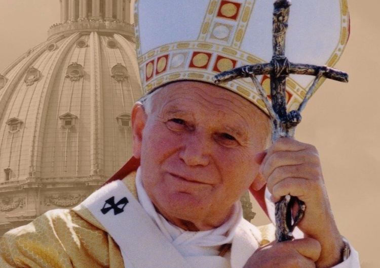 Jan Paweł II Petrowa o JP2: Ci wszyscy celebryci i politycy, którzy się tak wokół niego tłoczyli teraz milczą