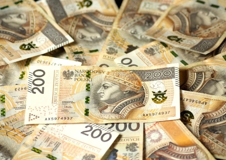 „SE”: Po waloryzacji w górę pójdą nie tylko świadczenia, ale i dodatki
