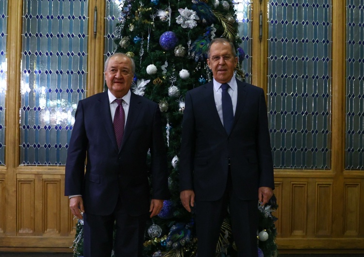 Sergei Lavrov, Abdulaziz Kamilov Rosja grozi rozszerzeniem