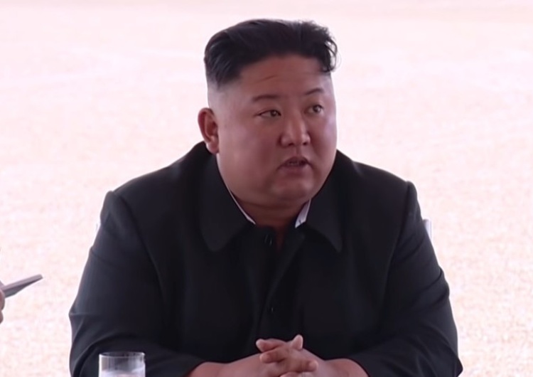 Kim Dzong Un Kim Dzong Un przyznał się publicznie do gospodarczej porażki. Rozwiązanie? „Siły nuklearne”