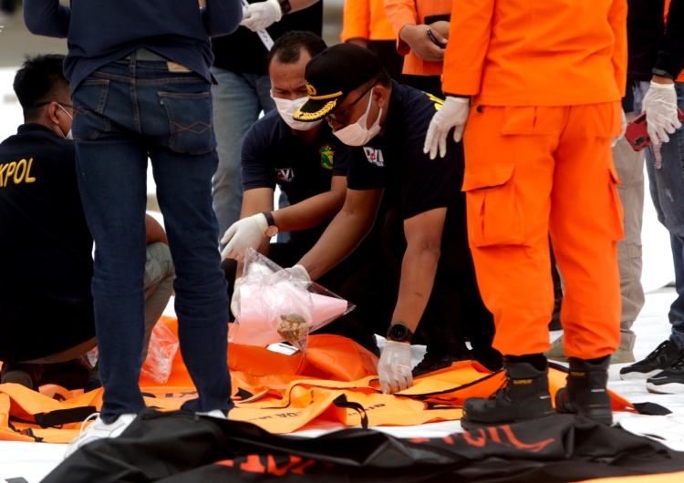 Katastrofa boeinga 737. Z morza wydobyto szczątki ofiar