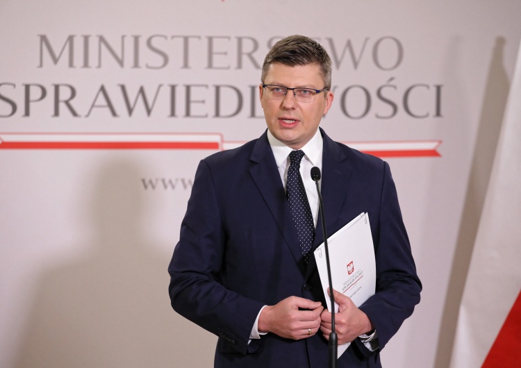 Wiceminister Warchoł: Transport jest przygotowany, jedyne czego potrzebujemy to zgoda Wielkiej Brytanii.