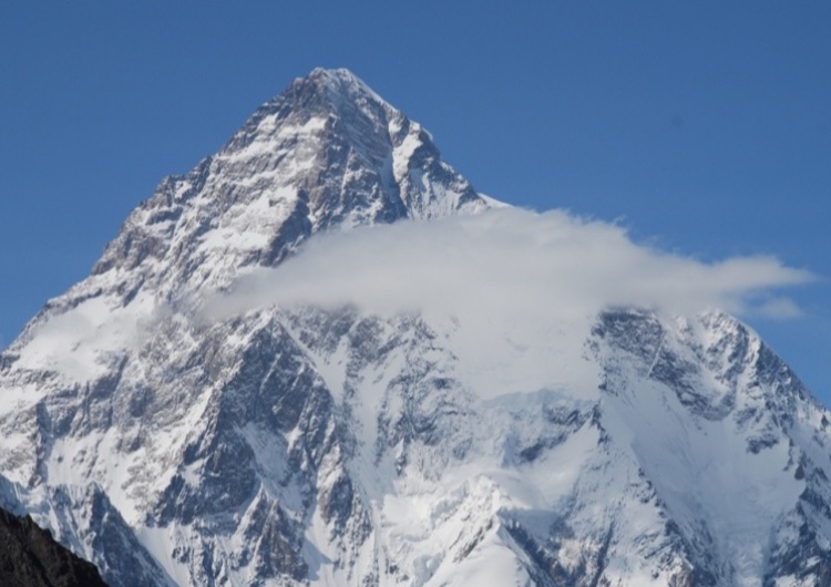  [Video] Śpiewali wchodząc na szczyt K2. To nagranie podbija internet