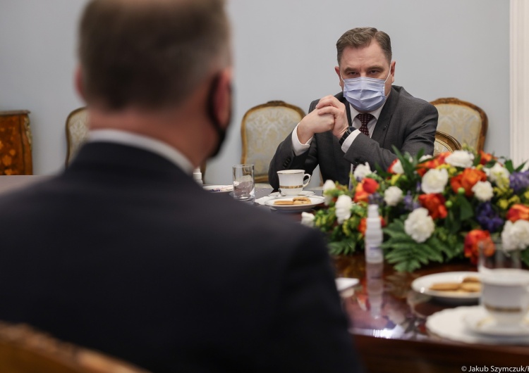 Emerytury stażowe: opór jest raczej po stronie Zjednoczonej Prawicy