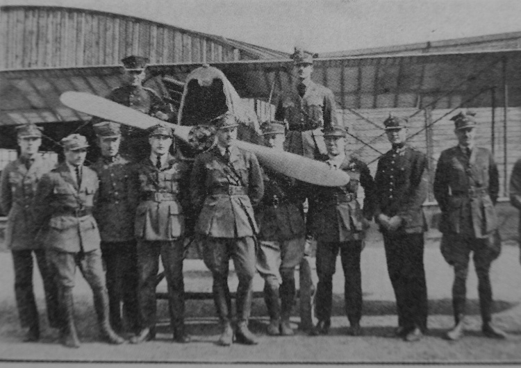 Eskadra Kościuszkowska złożona z amerykańskich ochotników walczących w wojnie polsko-bolszewickiej 