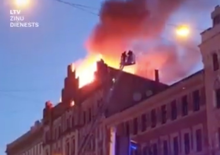  [Video] Dramat w centrum Rygi. W płomieniach zginęło 8 osób. Jest wielu rannych