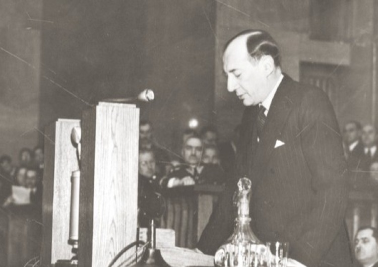 Józef Beck wygłaszający przemówienie w Sejmie 5 maja 1939 [Felieton