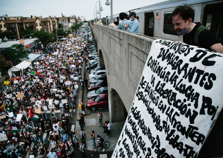propalestyńska demonstracja w Nowym Jorku [Tylko u nas] Michał Bruszewski: Kryzys za kryzysem. Od Strefy Gazy do Ceuty, Niemiec i Putina