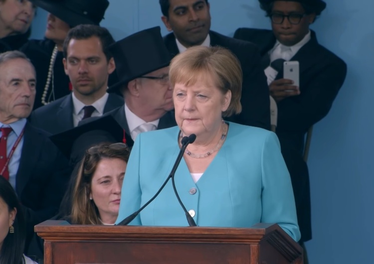 Angela Merkel Dania pomagała Amerykanom podsłuchiwać Angelę Merkel?