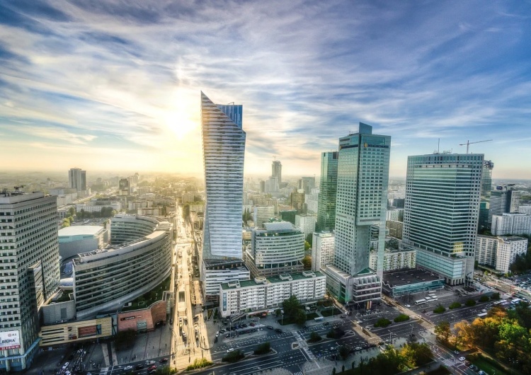 Warszawa, wieżowce Ekonomista: