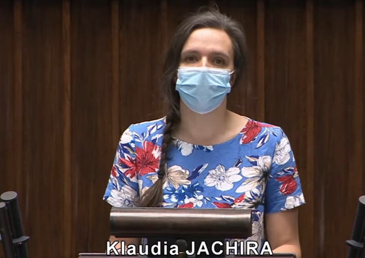 Posłanka KO Klaudia Jachira Jachira szokuje wpisem o Hitlerze.
