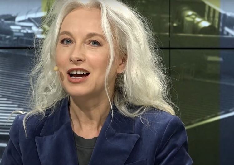 Manuela Gretkowska Manuela Gretkowska o