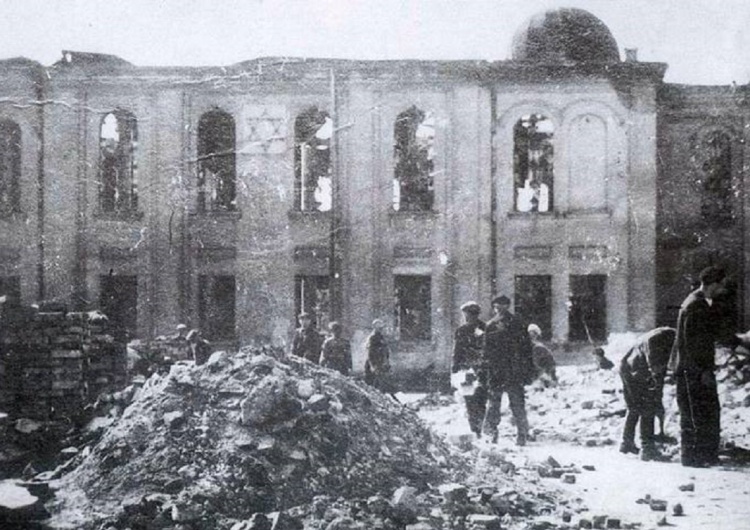 Spalenie Wielkiej Synagogi w Białymstoku [Tylko u nas] Paweł Jędrzejewski: Czy niemieckie zbrodnie będą jeszcze pamiętane w ich setną rocznicę?