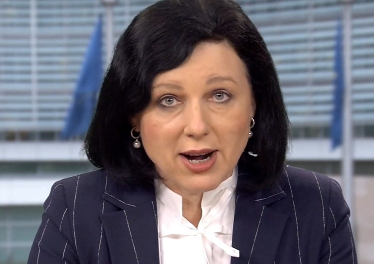 komisarz Vera Jourova Wiceminister Sprawiedliwości: Trybunały Konstytucyjne państw UE podważyły orzeczenia TSUE, ale atakuje się tylko Polskę