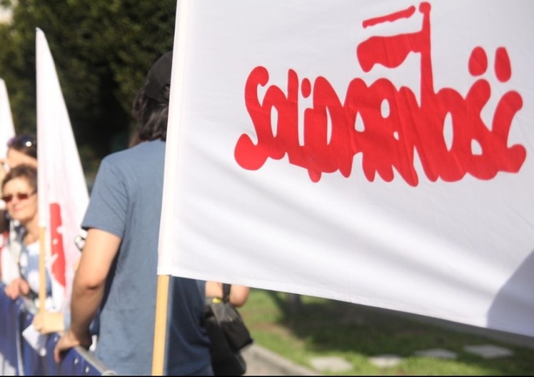Problemy płacowe pracowników administracji publicznej