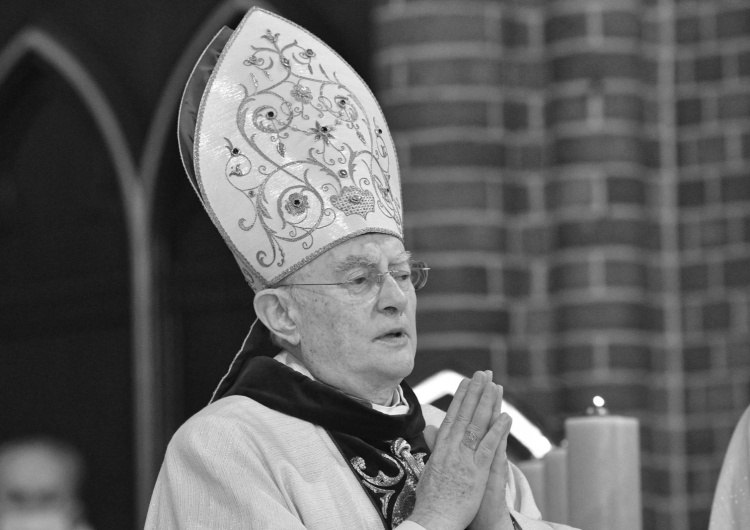  Nie żyje arcybiskup Henryk Hoser