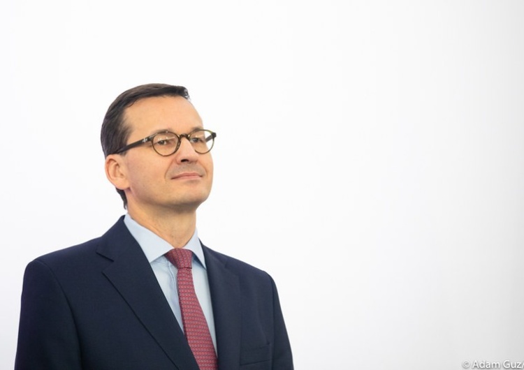 Najnowszy sondaż: Rośnie poparcie dla Zjednoczonej Prawicy. PSL poza Sejmem