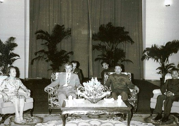 Pol Pot et Khieu Samphân, en compagnie de Nicolae Ceaușescu et de son épouse Elena, en 1978 Jugement en appel de Khieu Samphân, principal ministre de Pol Pot