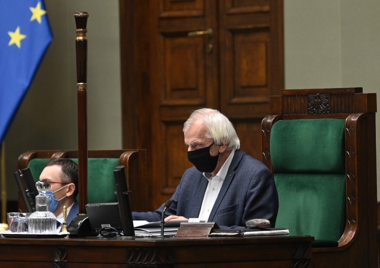 Terlecki: Rząd powinien wyjaśnić, które z wyciekających maili są autentyczne, a które są oszustwem