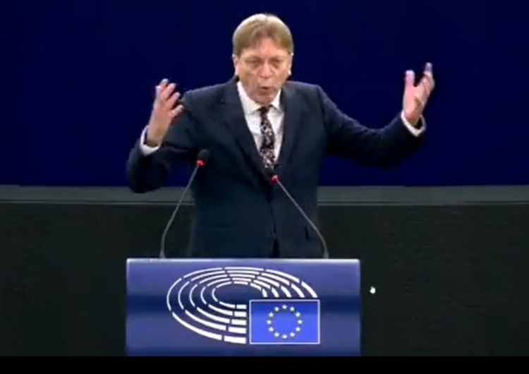  [VIDEO] Debata w PE. Verhofstadt straszy Polskę rozbiorami?!