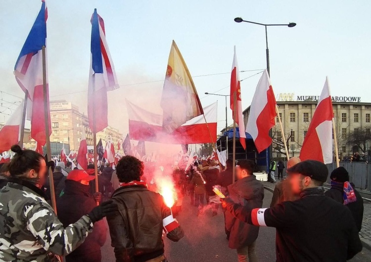  Varsovie: Des français à la marche de l'indépendance polonaise