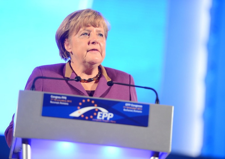  Merkel znów to zrobiła. Kanclerz Niemiec po raz drugi rozmawiała z Łukaszenką ws. migrantów