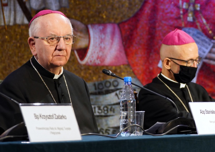 Od lewej: abp Stanisław Budzik, bp Adrian Galbas Abp Budzik o Polaku, którego beatyfikacja odbędzie się w sobotę: Jego życie było wypełnieniem przykazania miłości