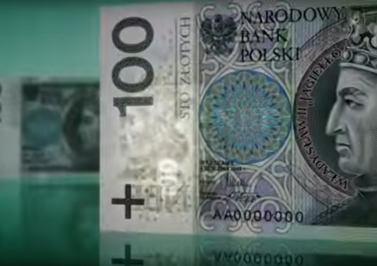  Zbigniew Kuźmiuk: Deficyt budżetowy o połowę niższy niż planowany