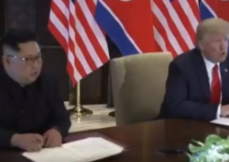  Deklaracje Kim Dzong Una i Donalda Trumpa. Co kryje się w dokumentach?