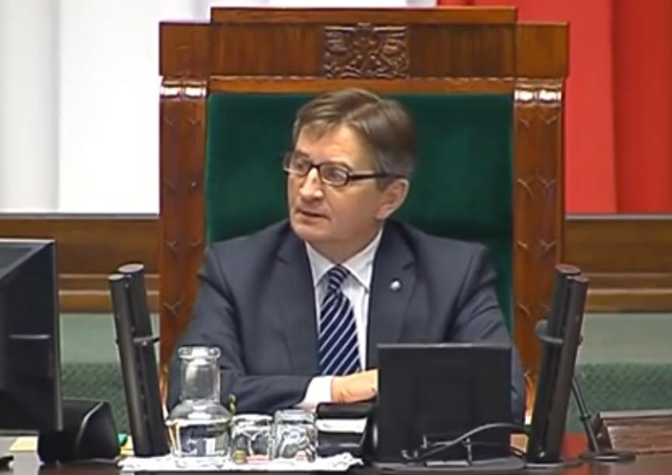 Nadzwyczajne posiedzenie Sejmu w środę dotyczyć ma m.in. rozwiązania kwestii składowania odpadów