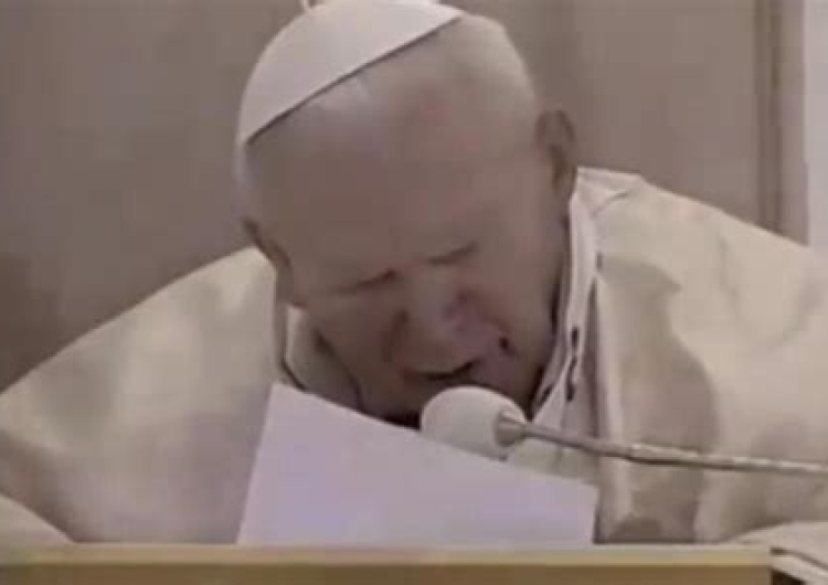  Jerzy Bukowski: Czy znieważono papieża Polaka tortem?