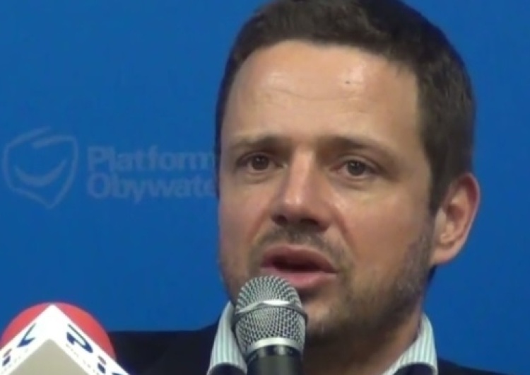 Wpadka goni wpadkę. Trzaskowskiemu pytania na spotkaniu z obywatelami zadaje... polityk Nowoczesnej