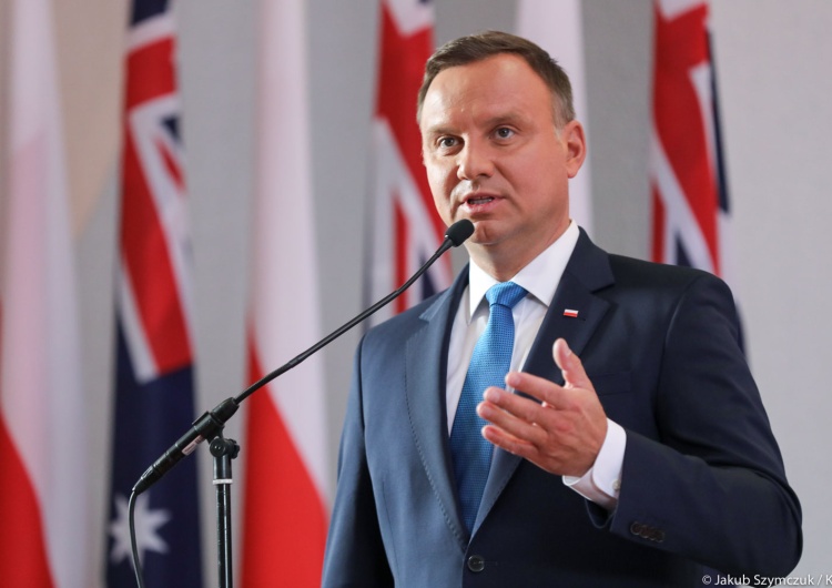  [video] Hymn Polski grają australijscy żołnierze. Prezydent: Chylę czoła przed towarzyszami broni
