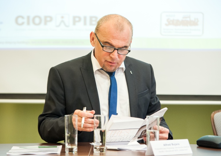 Oświadczenie A. Bujary ws. publikacji badań dotyczących skutków wprowadzenia ustawy o ograniczeniu handlu