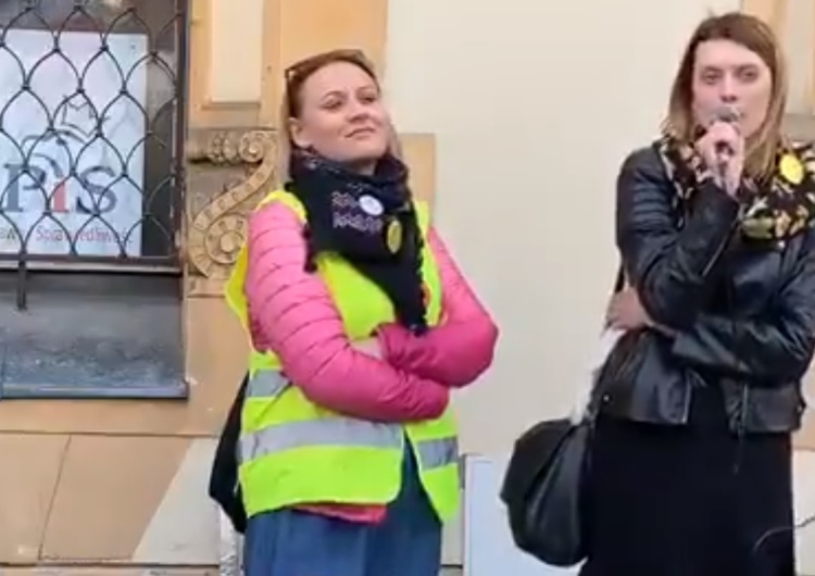  [video] Marta Szymczyk strajkująca nauczycielka [Manifa, Strajk Kobiet]: "Zablokujemy ten kraj"