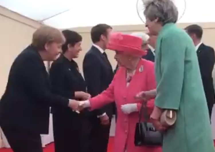  [video] Królowa wita reprezentantów państw sprzymierzonych, które wzięły udział w D-Day. A tam.. Merkel