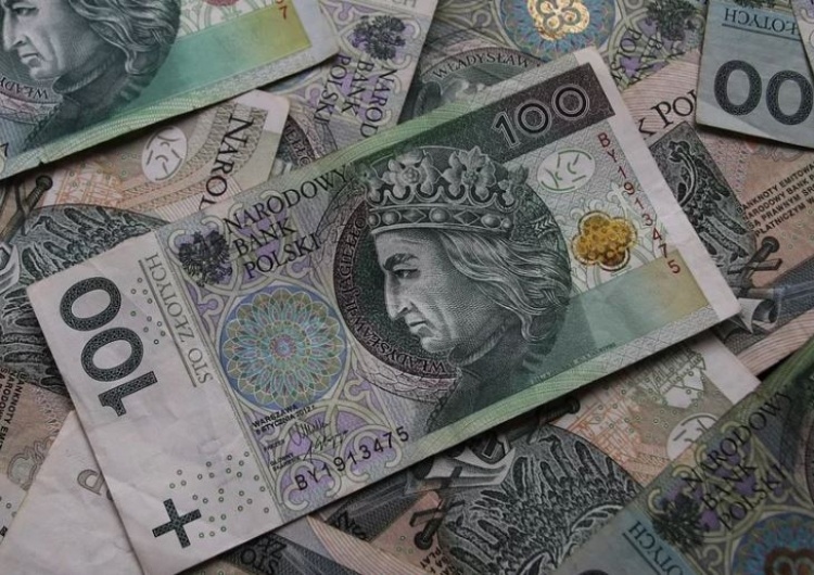 Kuźmiuk: W 2020 roku wzrost płacy minimalnej do 2600 zł i najniższej emerytury do 1200 zł