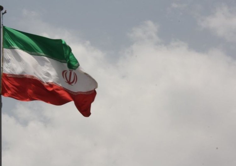 Iran zaprasza Amerykanów do wyjaśnienia katastrofy ukraińskiego samolotu. "Widzicie różnicę?"