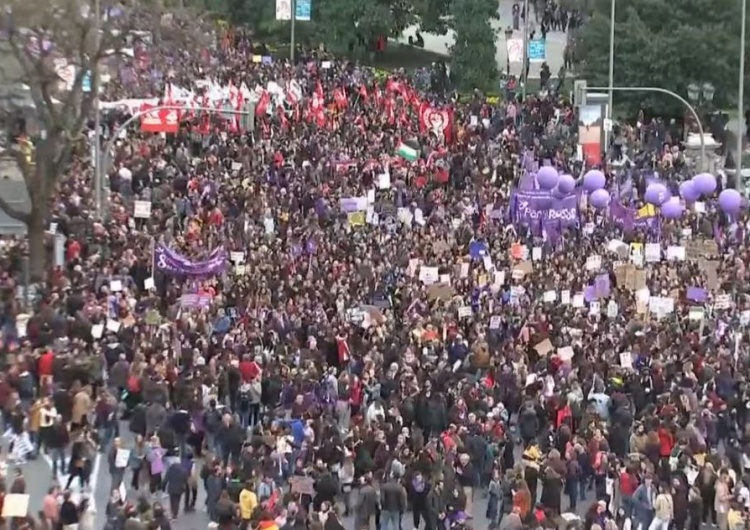 W Madrycie, głównym ognisku koronawirusa odbyła się 120-tysięczna manifestacja feministek
