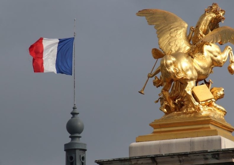 Francja: Mimo epidemii i kryzysu służby zdrowia rząd zapewni dostęp do aborcji bez zakłóceń