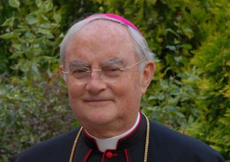  Arcybiskup Hoser specjalnym papieskim wysłannikiem
