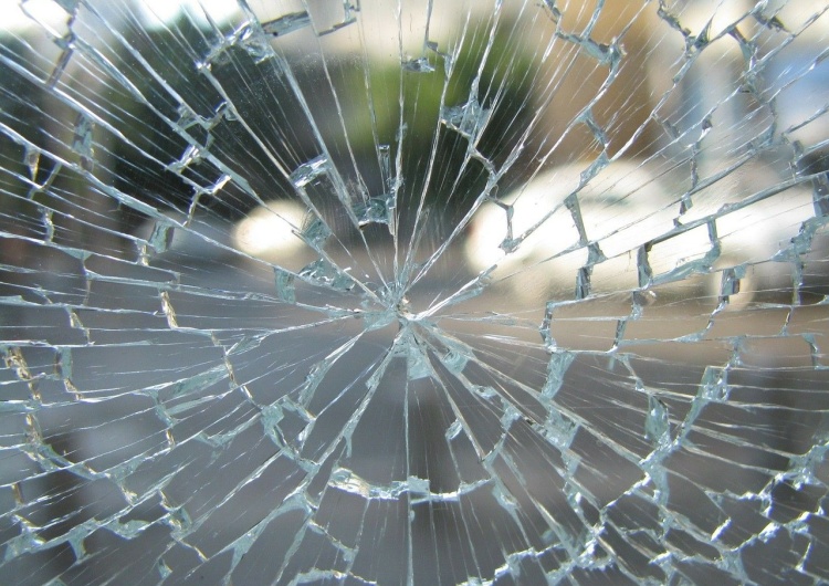 Republica Zachodniopomorskie: Zderzenie dwóch autokarów i busa; 14 osób rannych